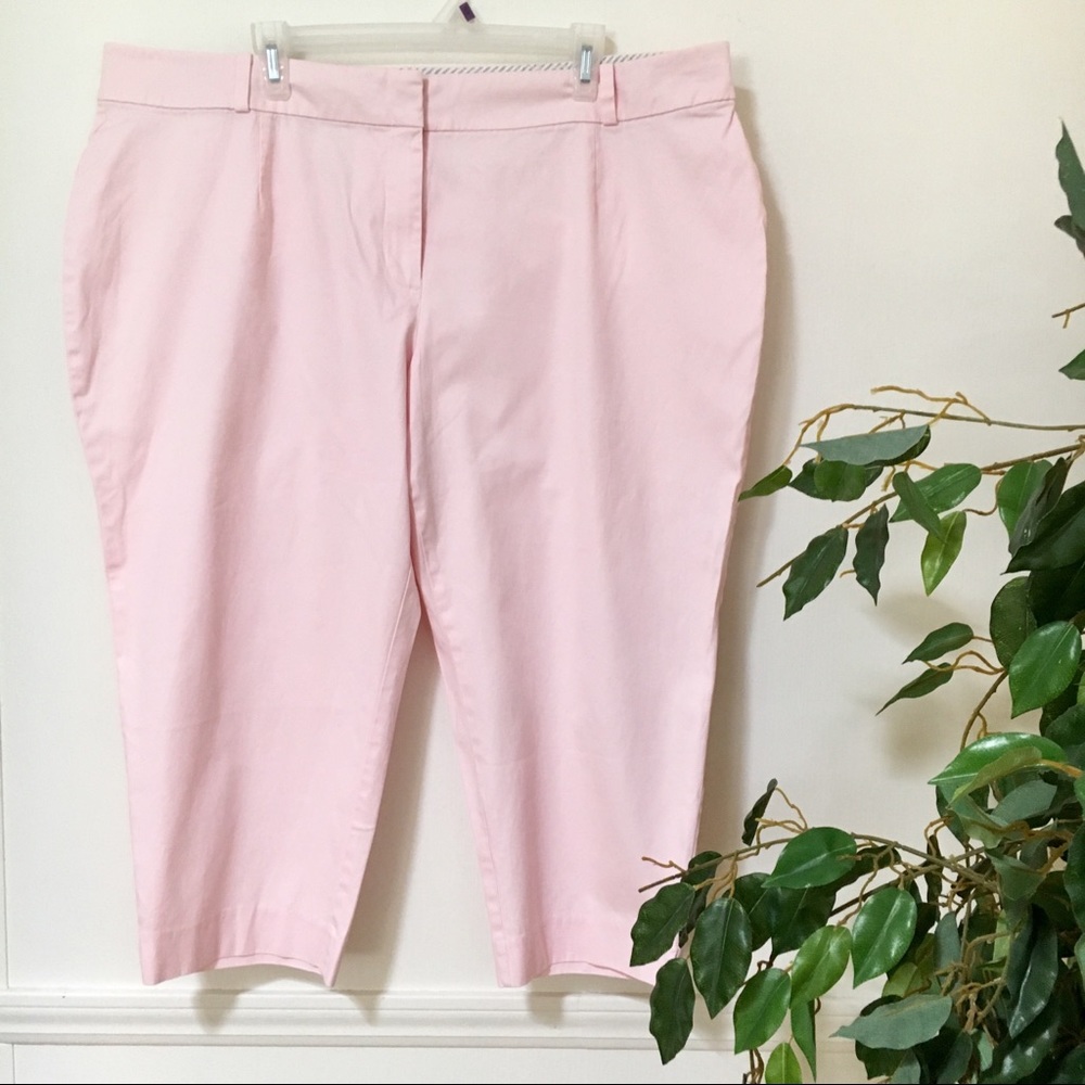 Talbots light pink capris 22w